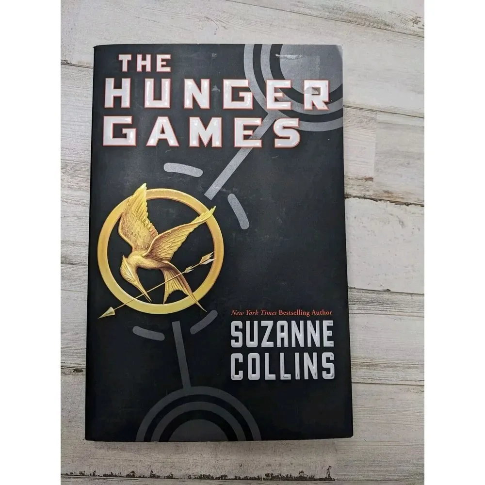 The‎ Hunger Games (Book 1) - Paperback (1st edition) By Suzanne Collins